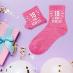 Chaussettes à paillettes rose « 18 Ans »
