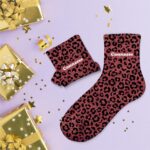 Chaussettes à paillettes rouge « leopard connasse »