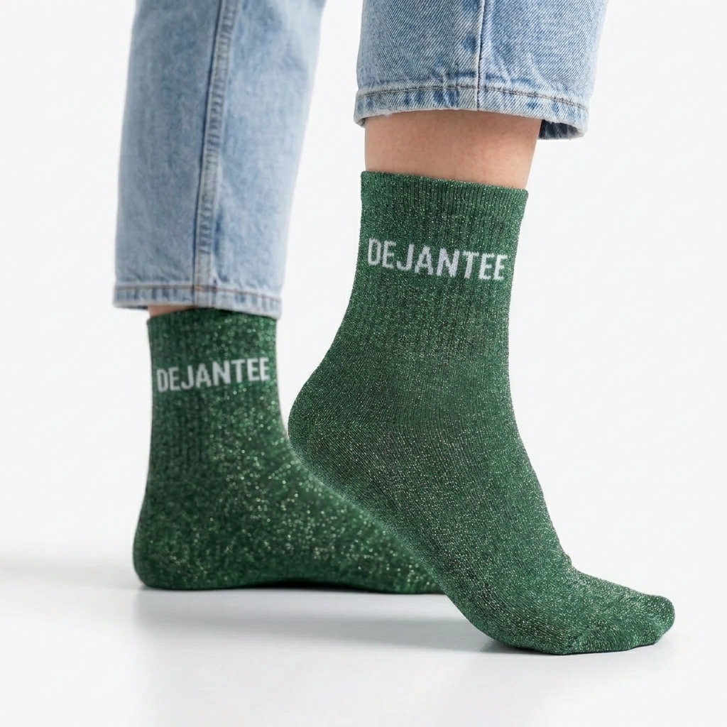 Chaussettes paillettes dejantee — photo IA Gemini — Chaussettes à Paillettes