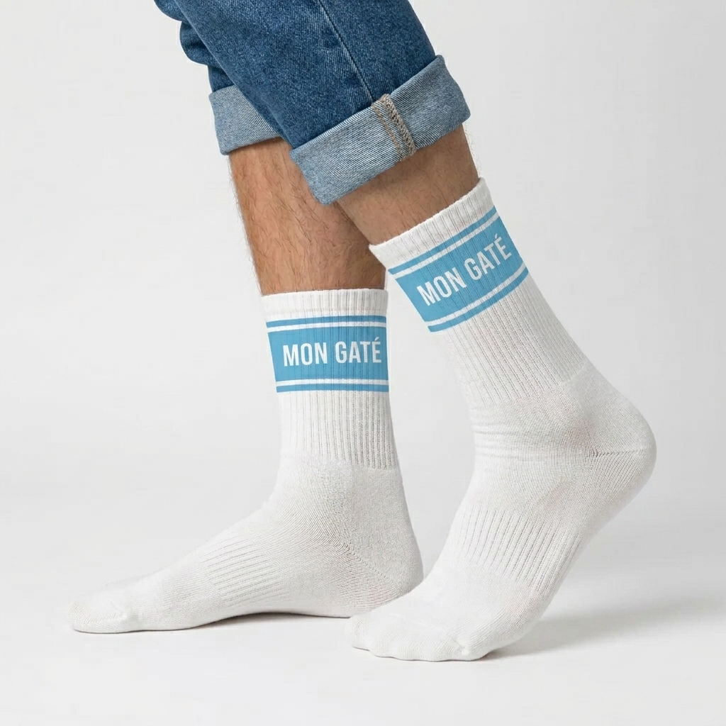 Chaussettes homme a bandes mon gate — photo IA Gemini — Chaussettes à Paillettes